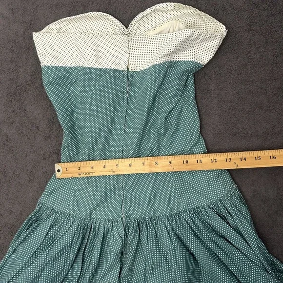 VINTAGE 50s Elaine Terry dress with full skirt polka dots & sweathear neckline - Picture 2 of 11